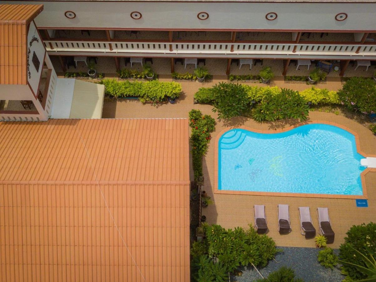 Namphung Phuket Boutique Resort Rawai Екстериор снимка