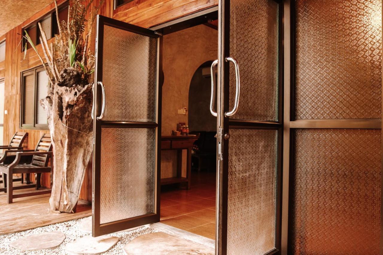 Namphung Phuket Boutique Resort Rawai Екстериор снимка