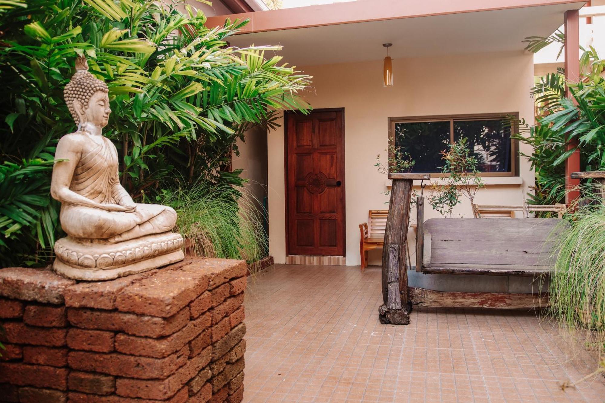 Namphung Phuket Boutique Resort Rawai Екстериор снимка