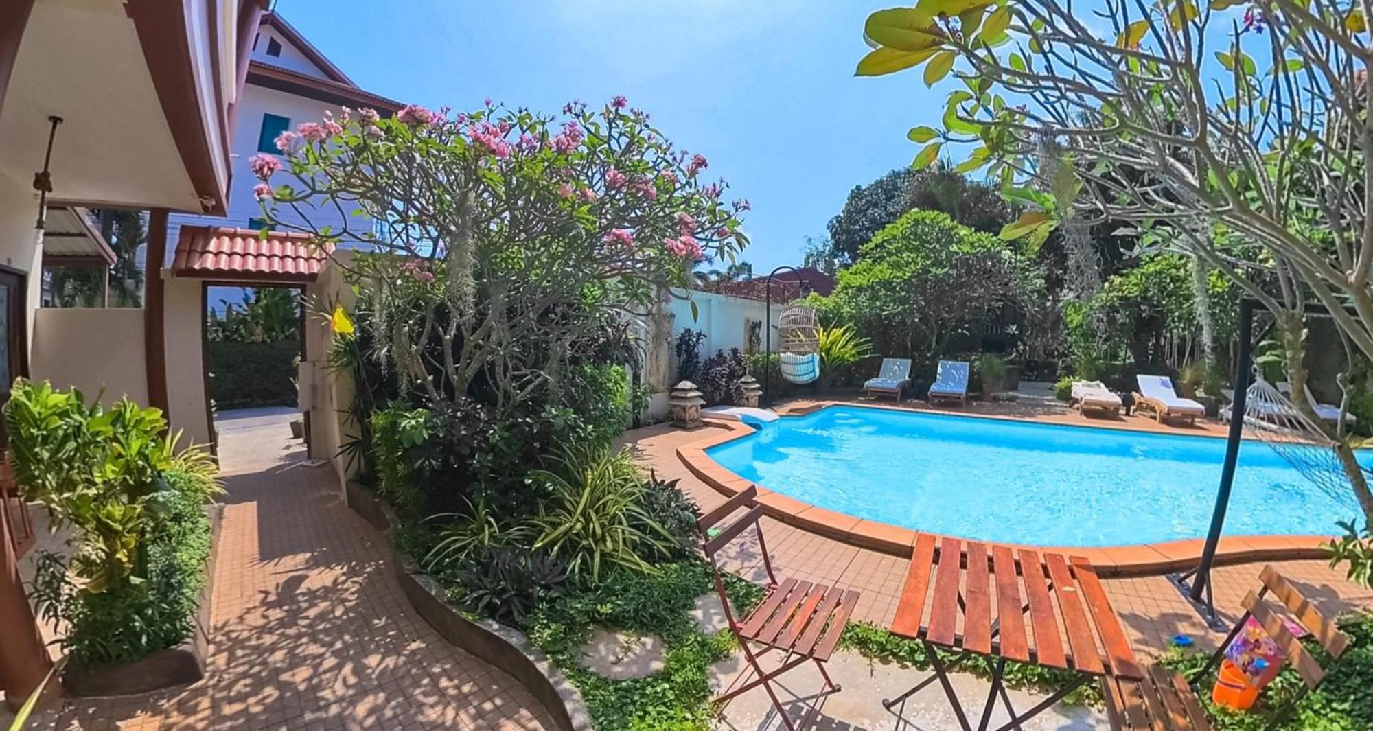 Namphung Phuket Boutique Resort Rawai Екстериор снимка