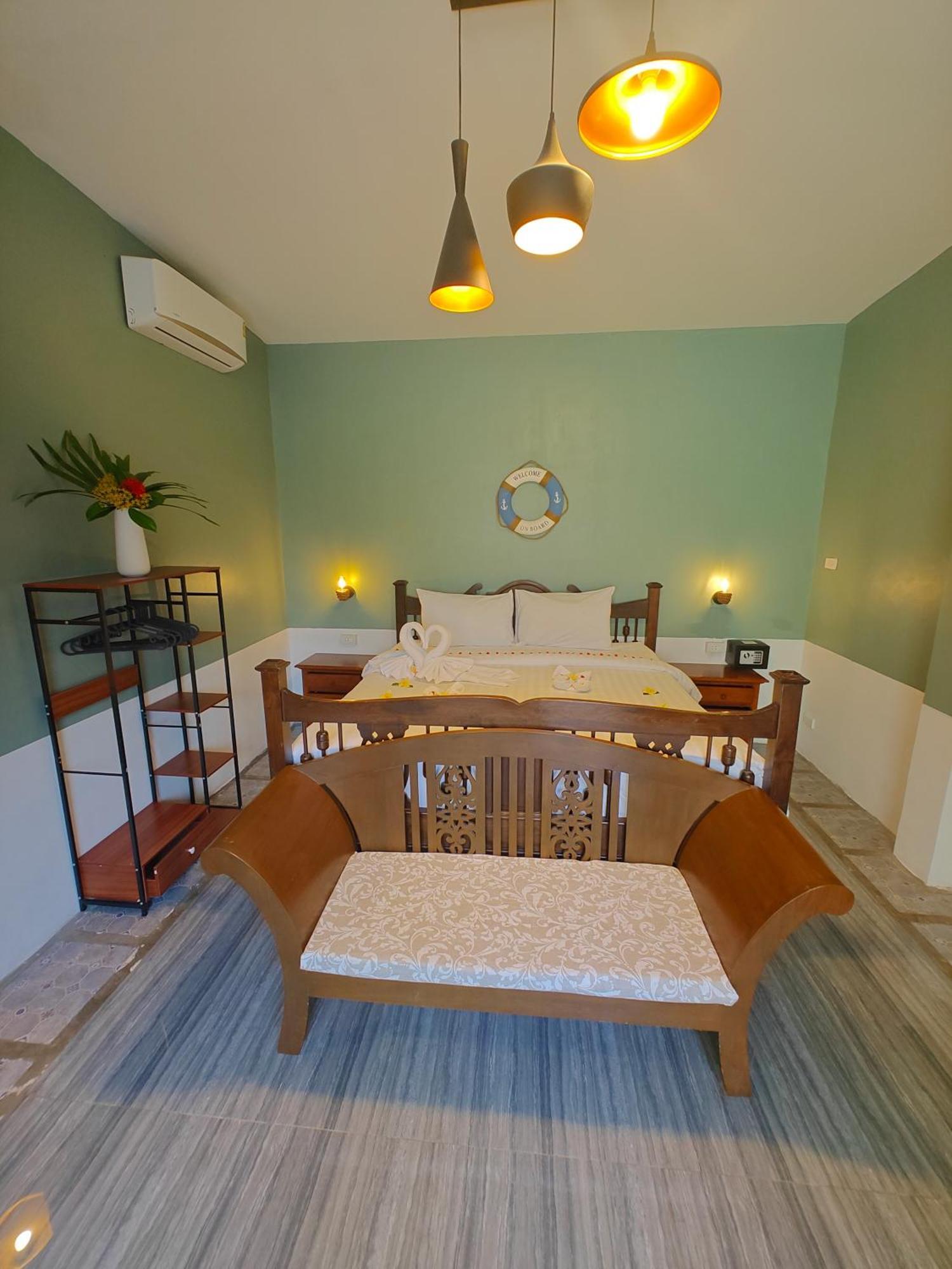 Namphung Phuket Boutique Resort Rawai Екстериор снимка