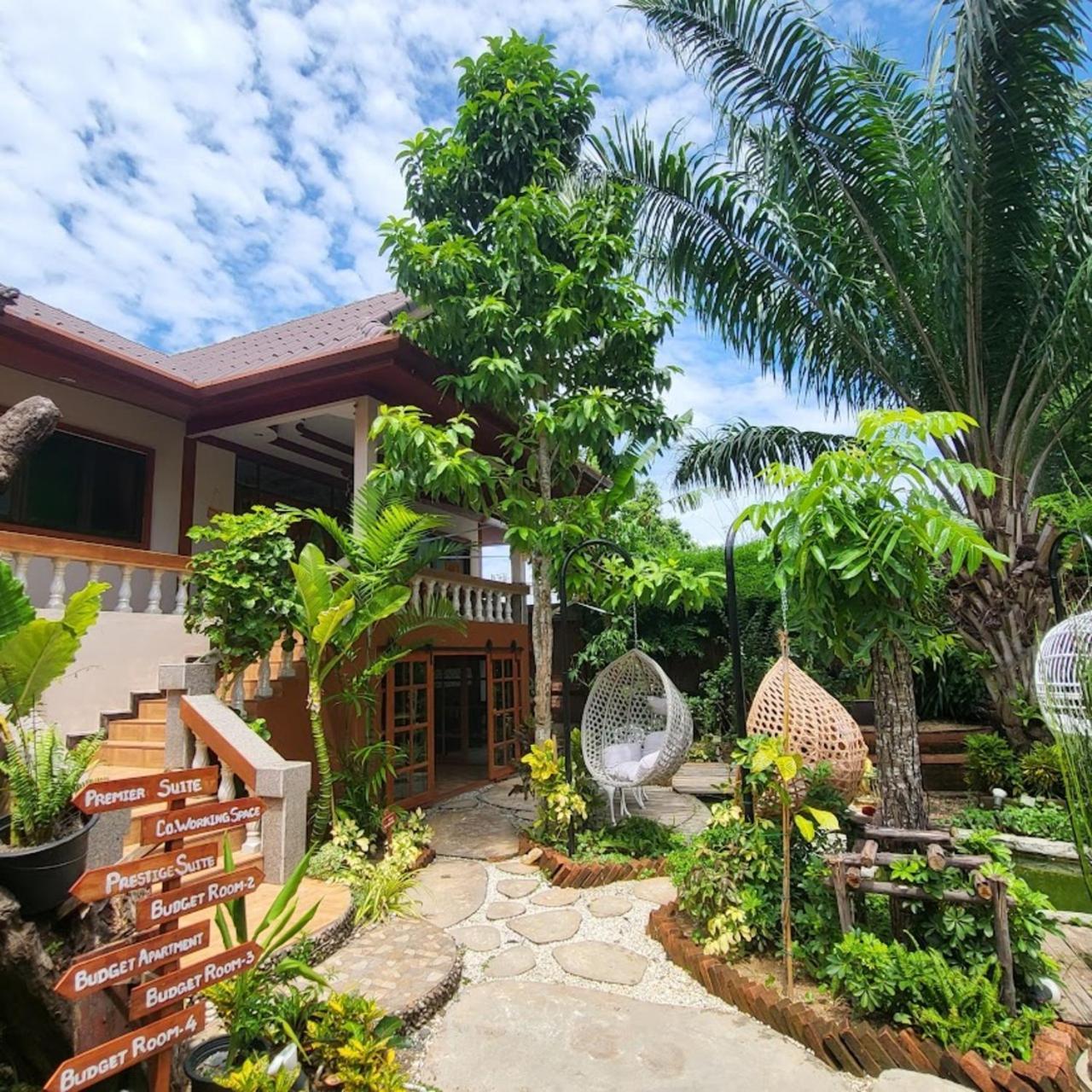 Namphung Phuket Boutique Resort Rawai Екстериор снимка