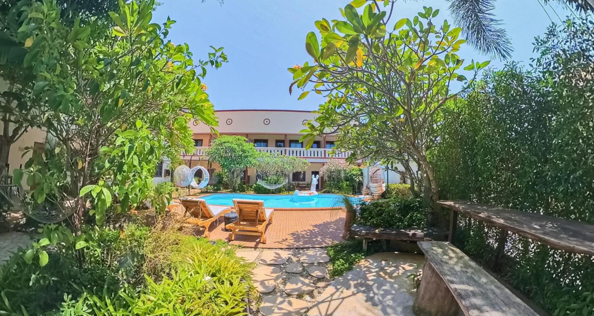 Namphung Phuket Boutique Resort Rawai Екстериор снимка